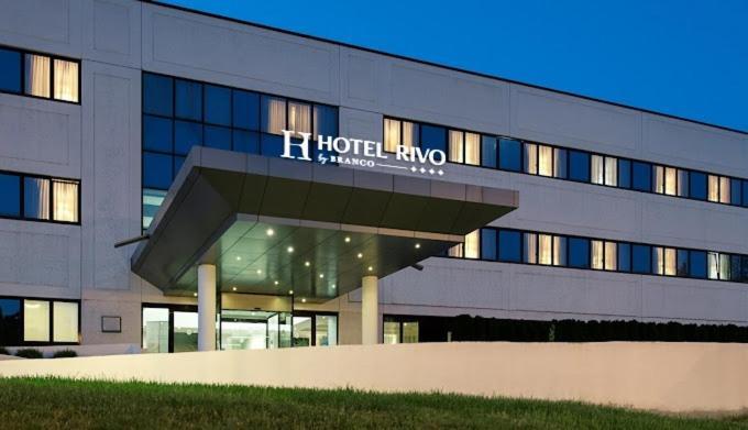 Hotel Rivo Timisoara Ngoại thất bức ảnh