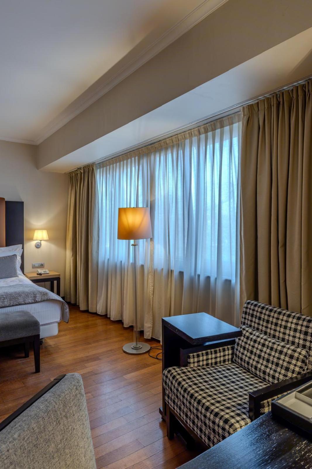 Hotel Rivo Timisoara Ngoại thất bức ảnh